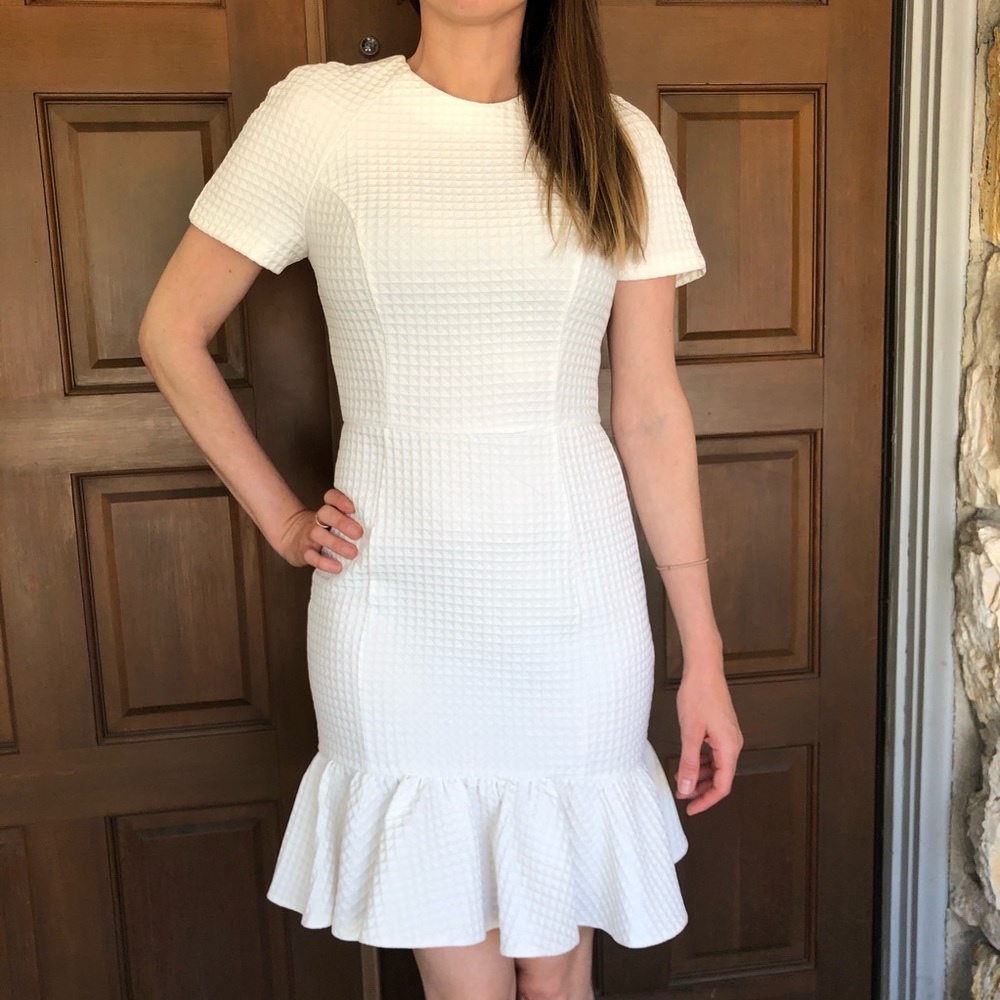 ASOS White Waffle Material Mini Dress size small or  6 - Picture 2 of 7